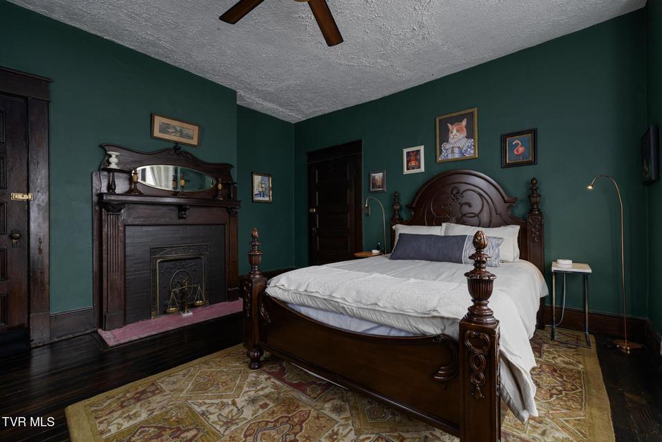 Photo #45: 211 Johnson Street