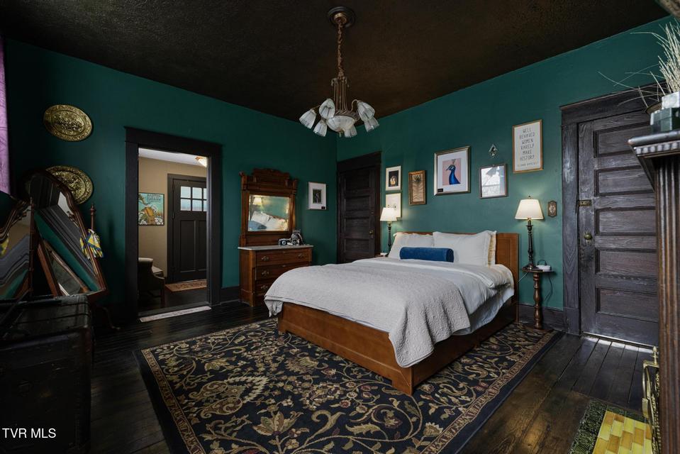 Photo #47: 211 Johnson Street