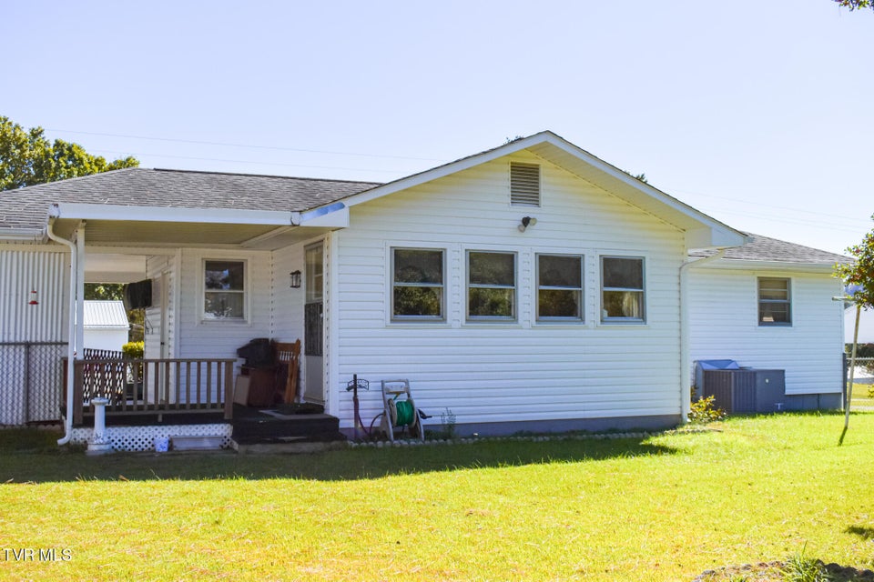 Photo #6: 212 Hemlock Road