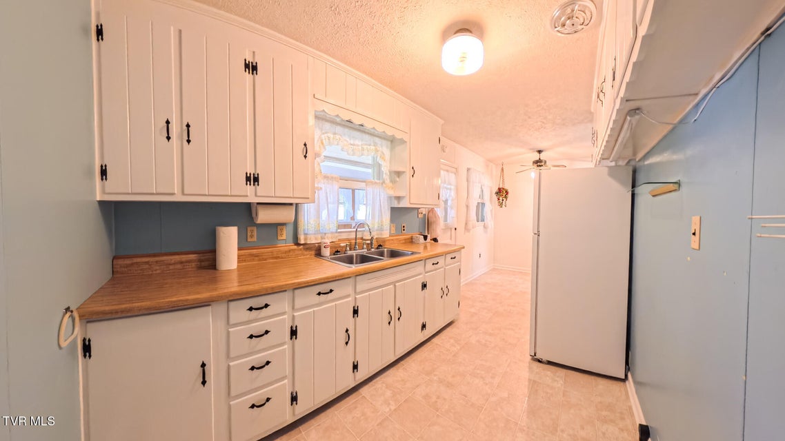 Photo #12: 212 Hemlock Road