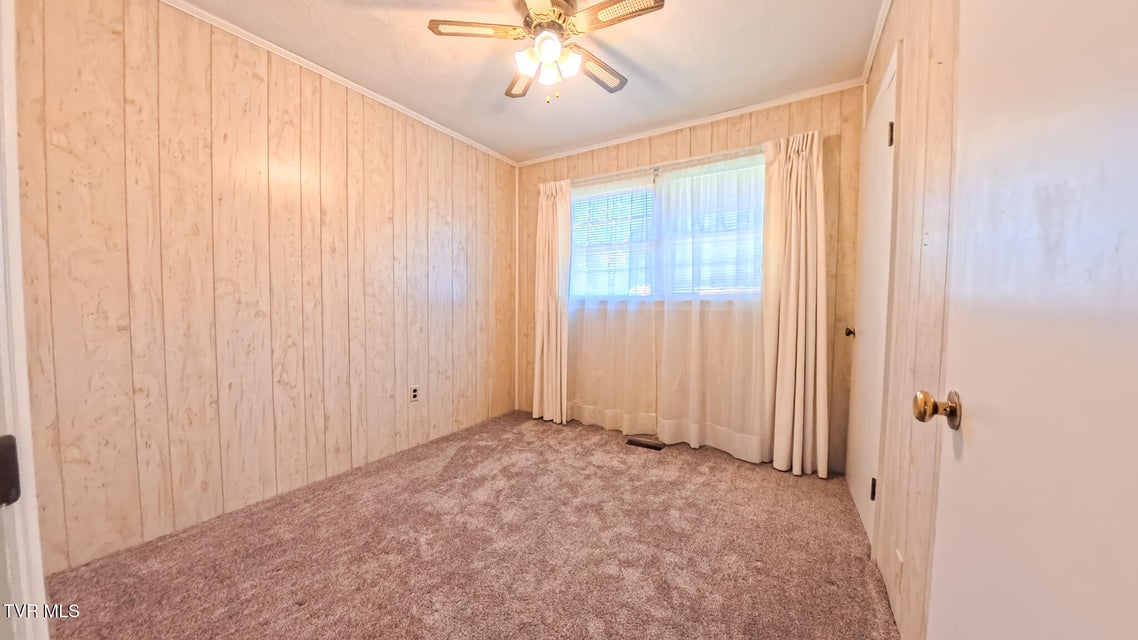 Photo #18: 212 Hemlock Road