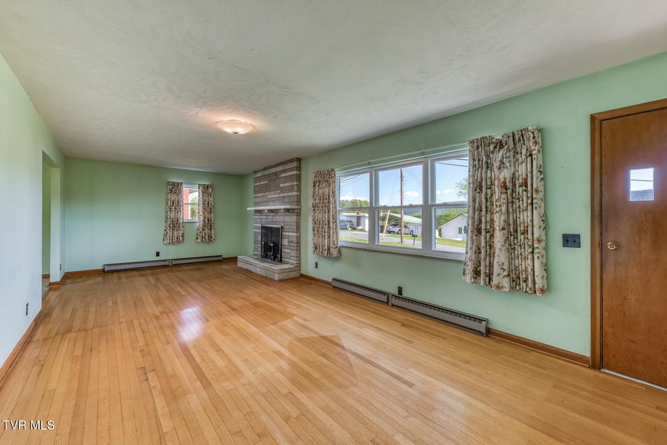 Photo #6: 136 Hemlock Street