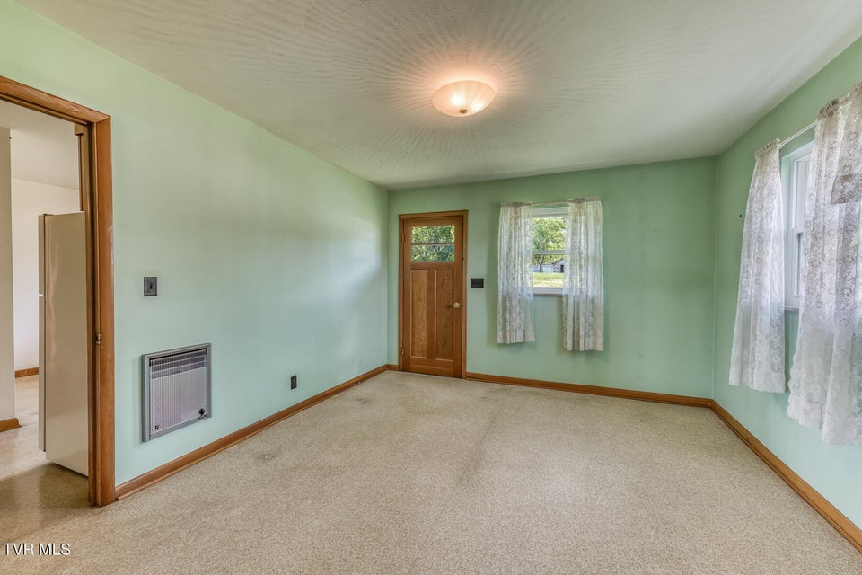 Photo #11: 136 Hemlock Street