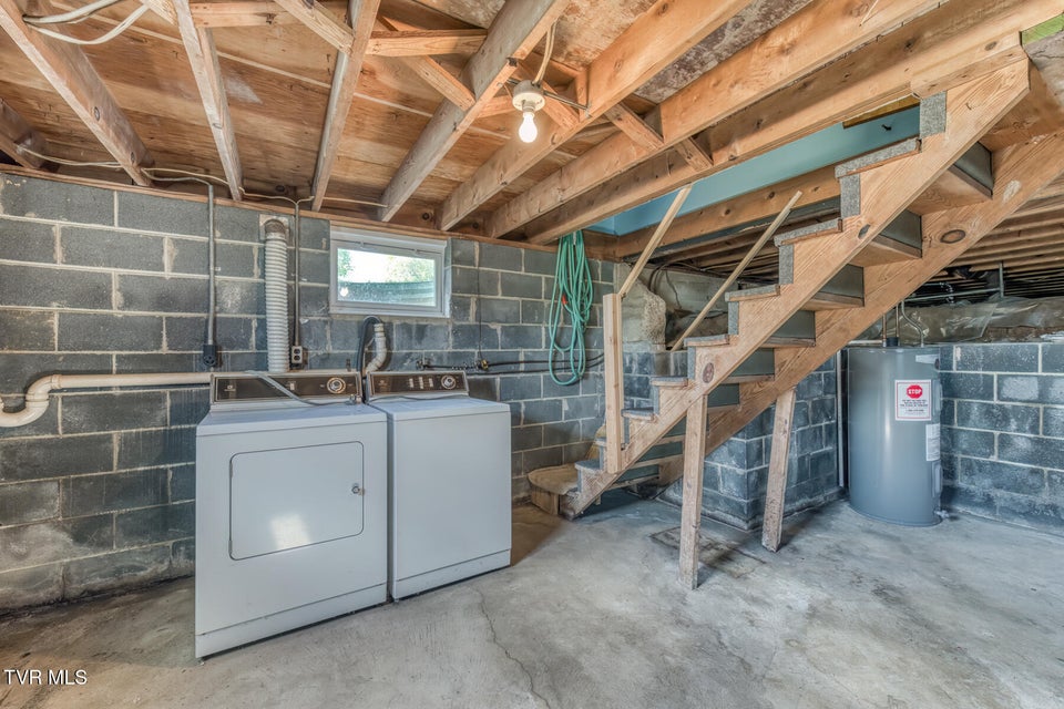 Photo #27: 136 Hemlock Street