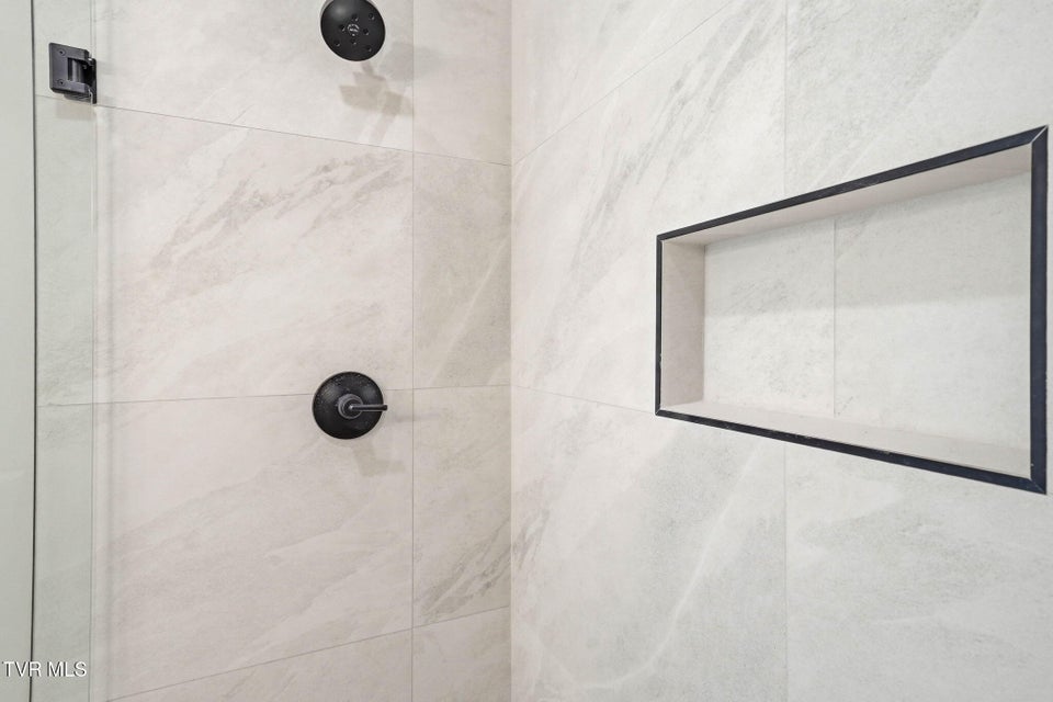 Photo #20: 107 Station Way