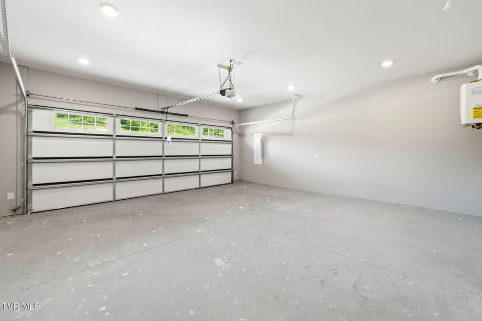 Photo #34: 107 Station Way