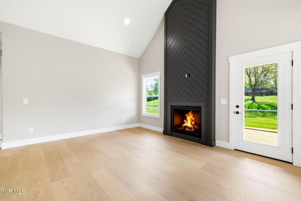 Photo #5: 107 Station Way