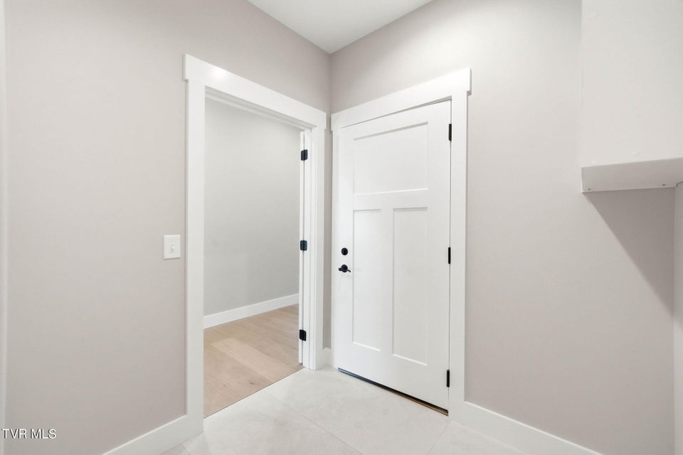 Photo #33: 107 Station Way