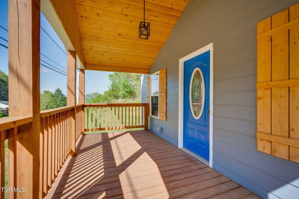 Photo #4: 633 Bristol Highway