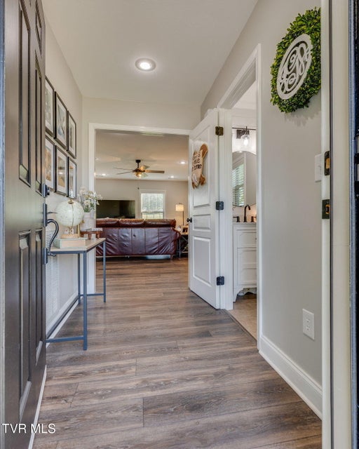 Photo #6: 113 Waverly Court