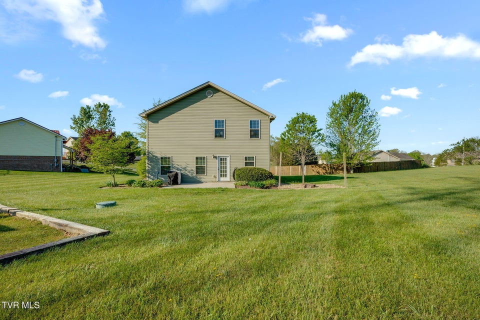 Photo #27: 113 Waverly Court