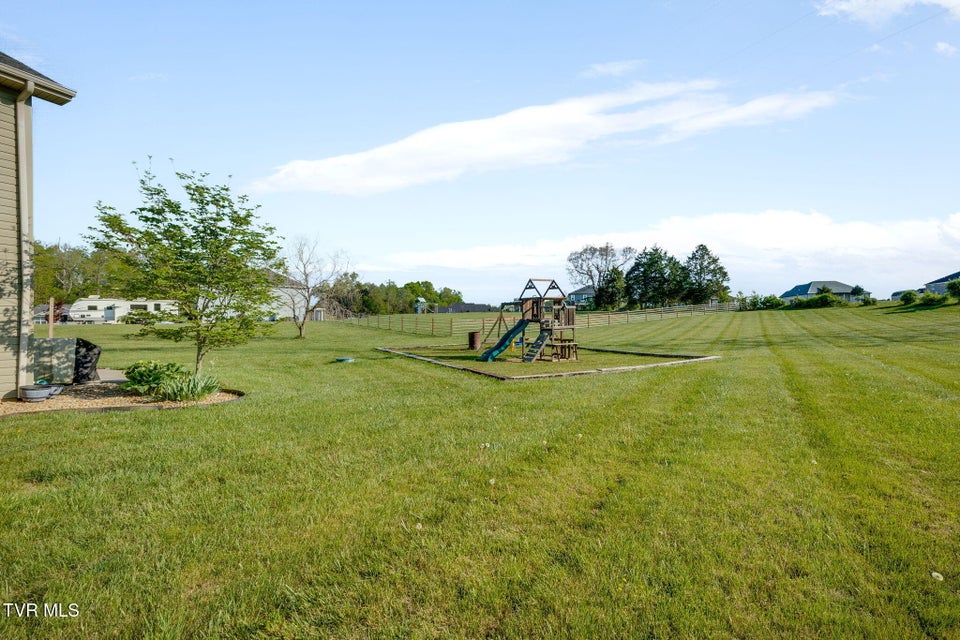 Photo #31: 113 Waverly Court