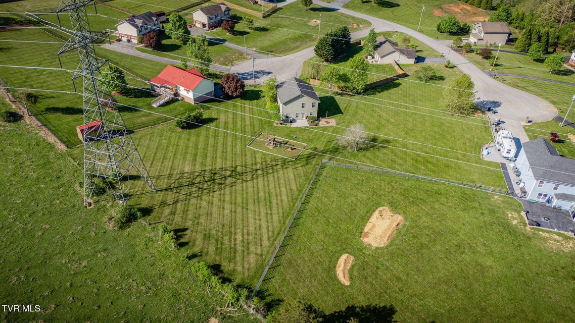 Photo #34: 113 Waverly Court