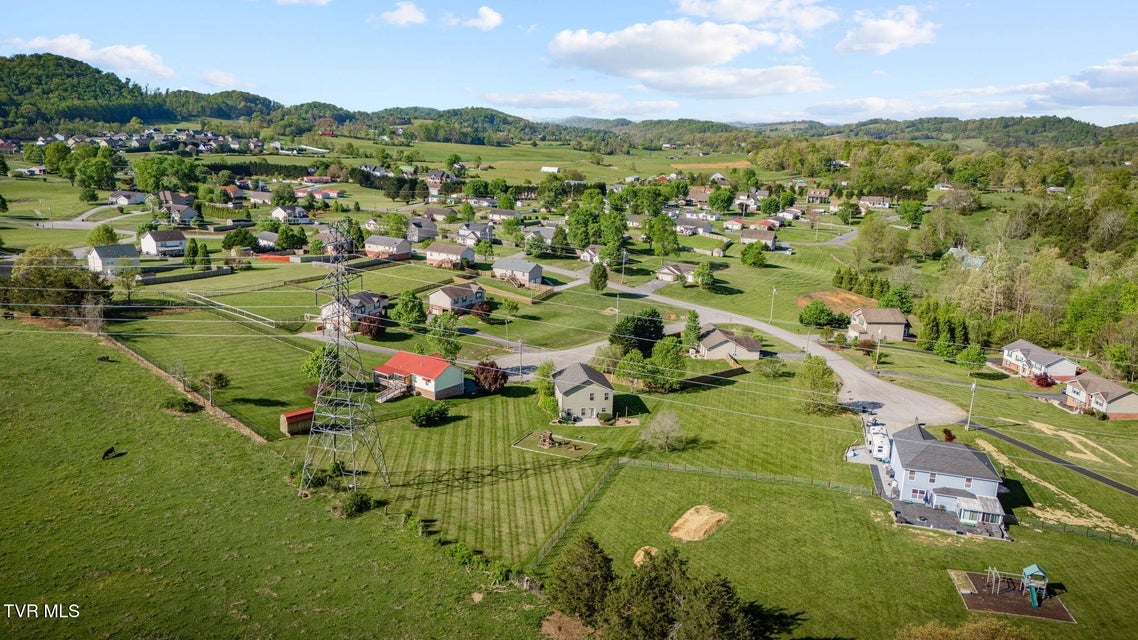 Photo #35: 113 Waverly Court