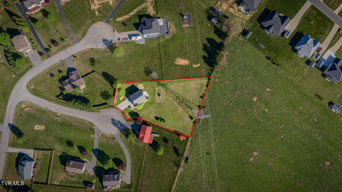 Photo #37: 113 Waverly Court