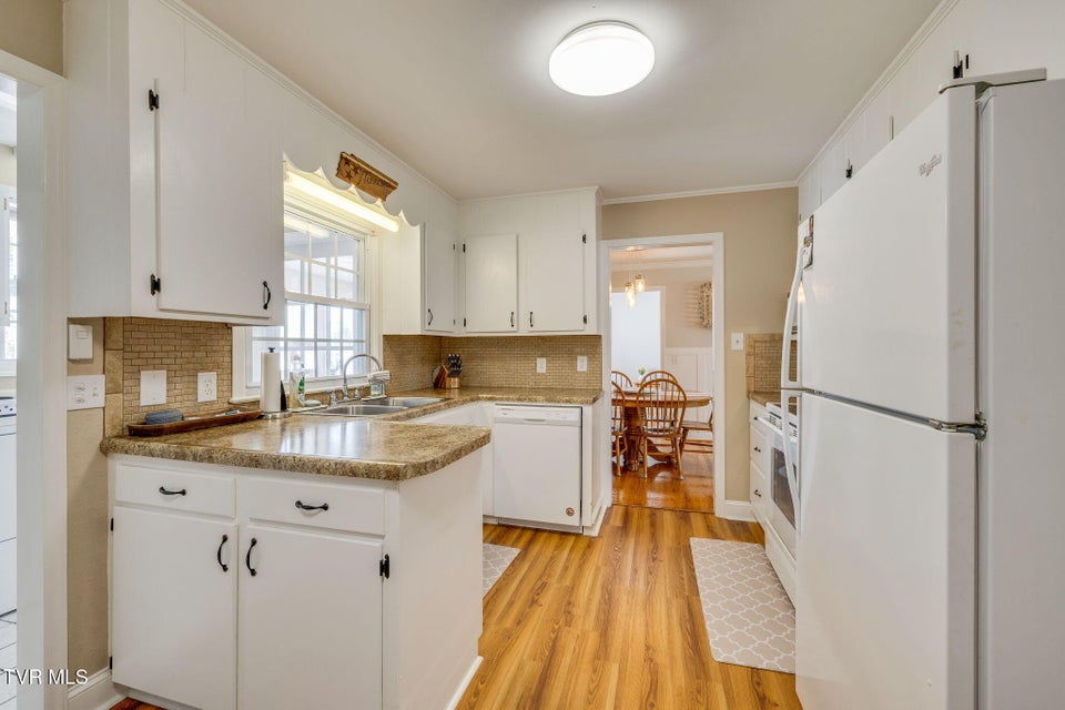 Photo #14: 1312 Post Street