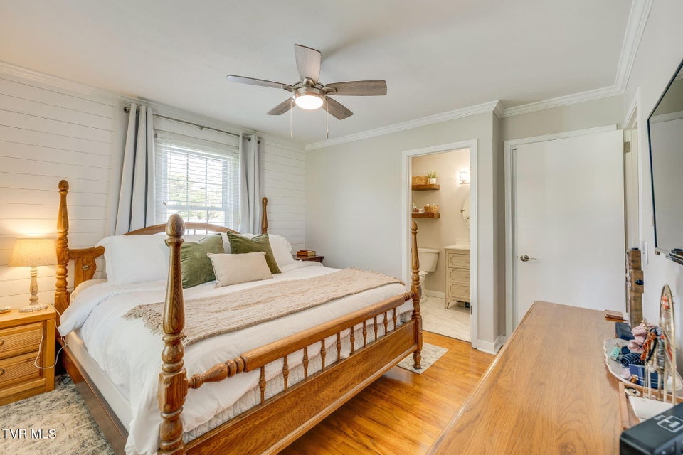 Photo #17: 1312 Post Street