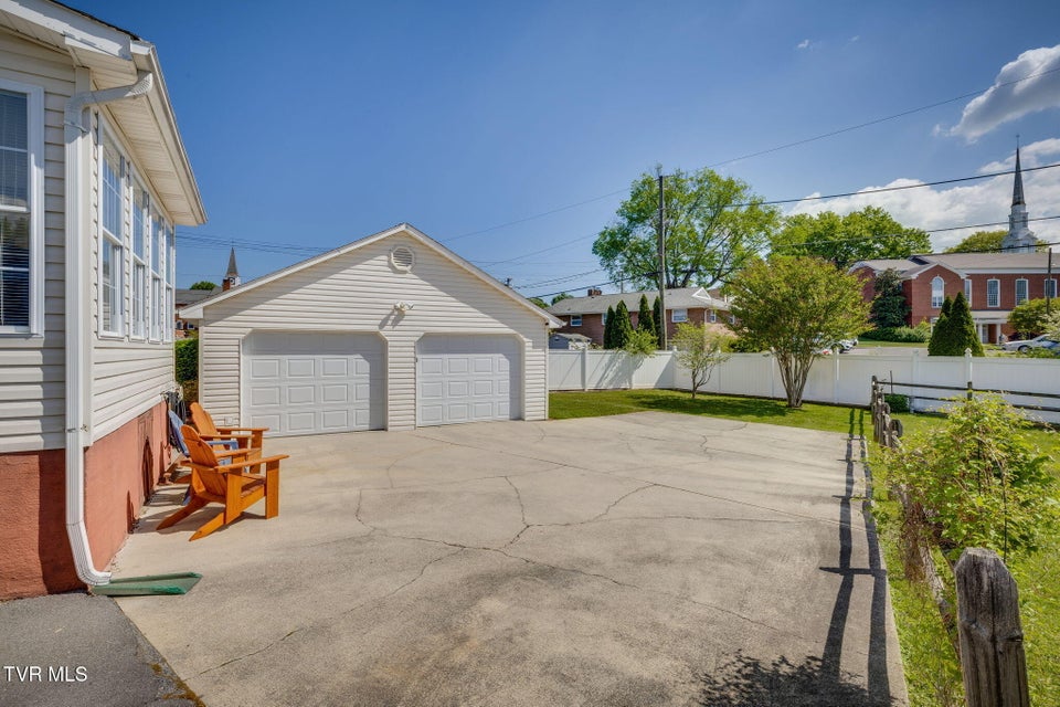 Photo #30: 1312 Post Street