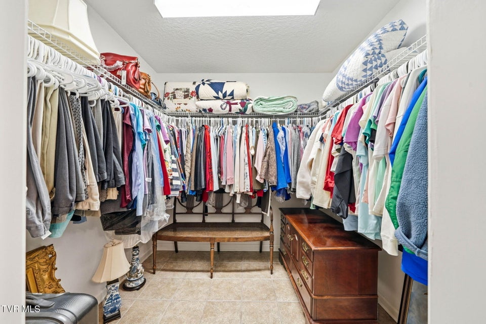 Photo #18: 675 Willowcrest Place