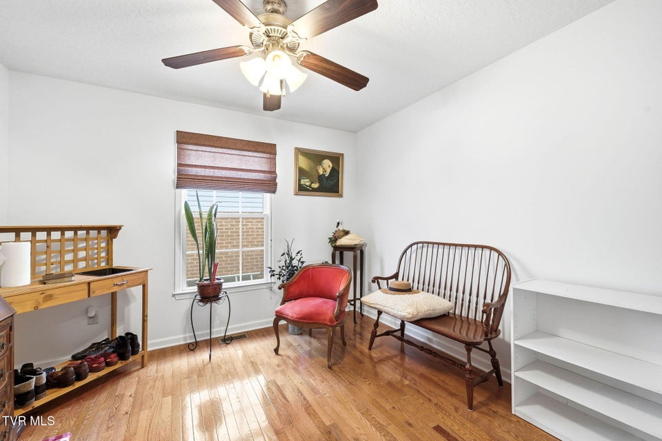 Photo #21: 675 Willowcrest Place