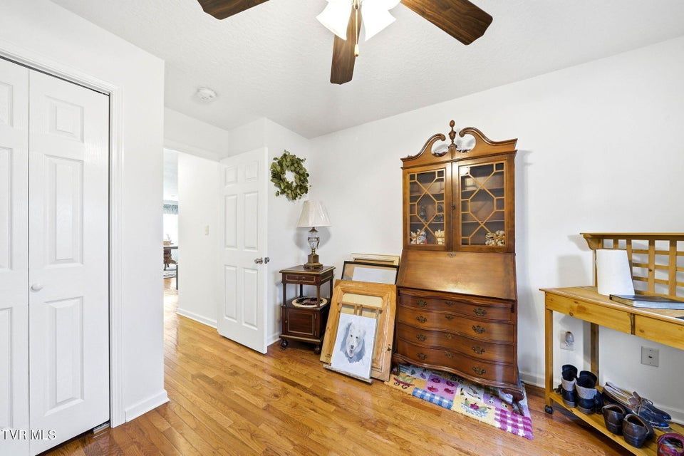 Photo #22: 675 Willowcrest Place