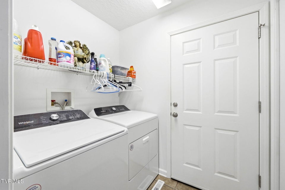 Photo #23: 675 Willowcrest Place