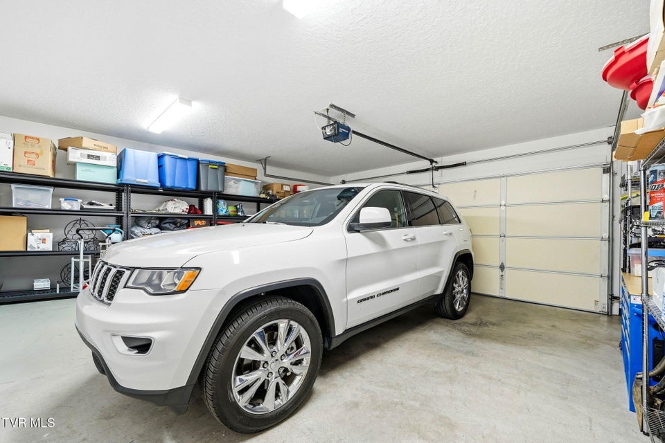 Photo #24: 675 Willowcrest Place