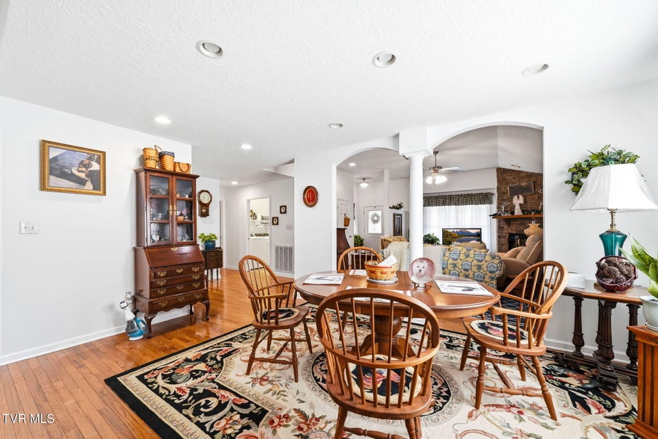 Photo #7: 675 Willowcrest Place