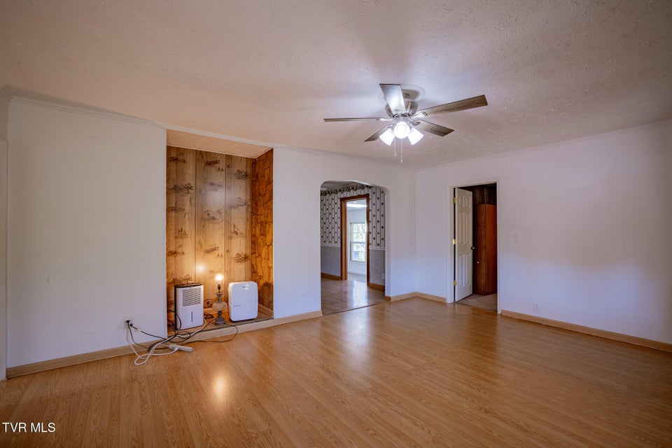 Photo #2: 2044 Siam Road