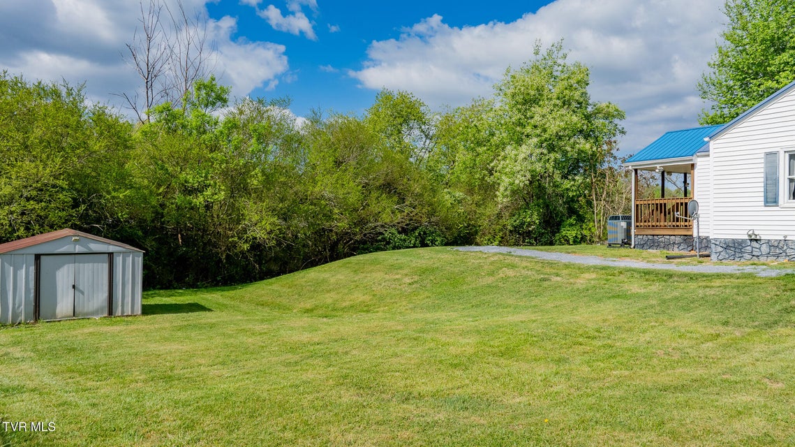 Photo #28: 2044 Siam Road