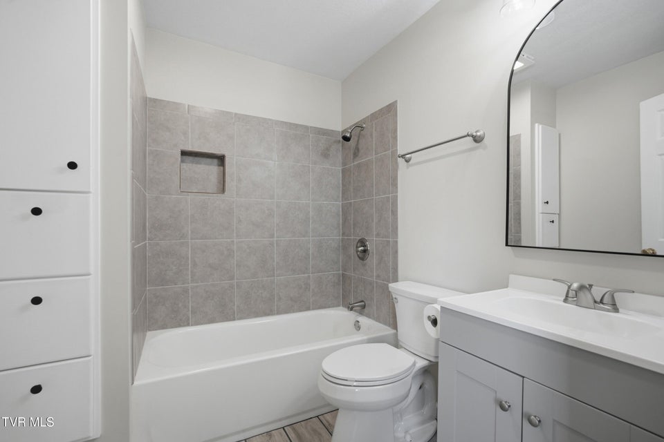 Photo #20: 79 Dorado Bottom Road