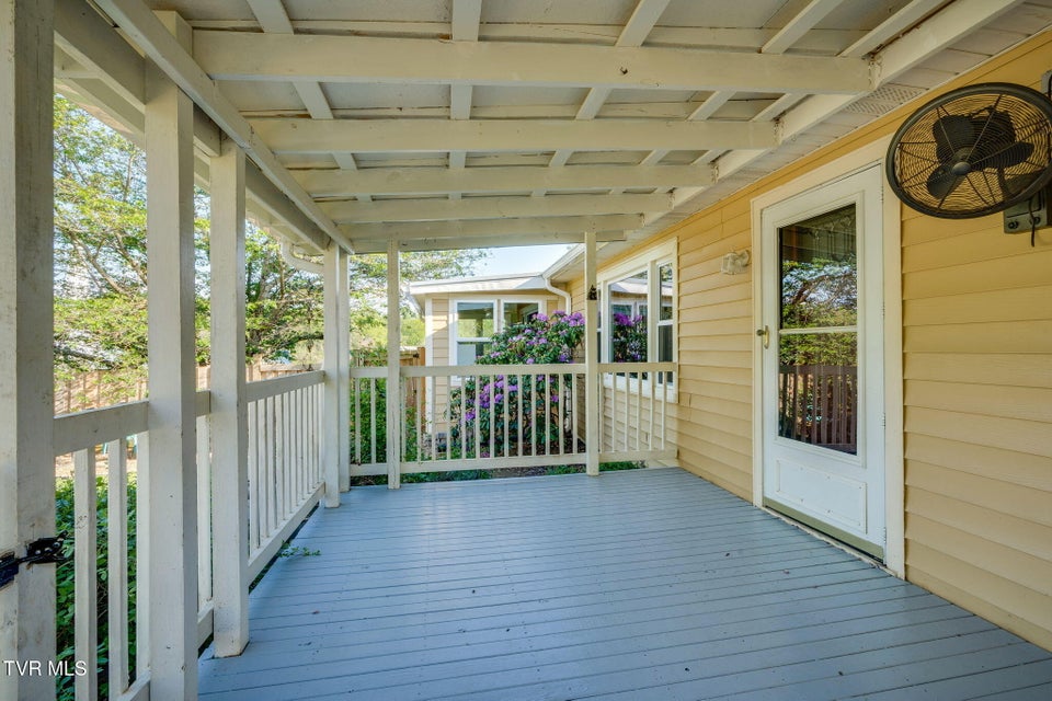 Photo #4: 105 1st Avenue