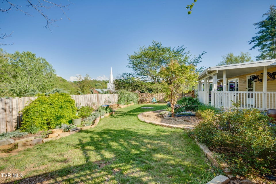 Photo #28: 105 1st Avenue