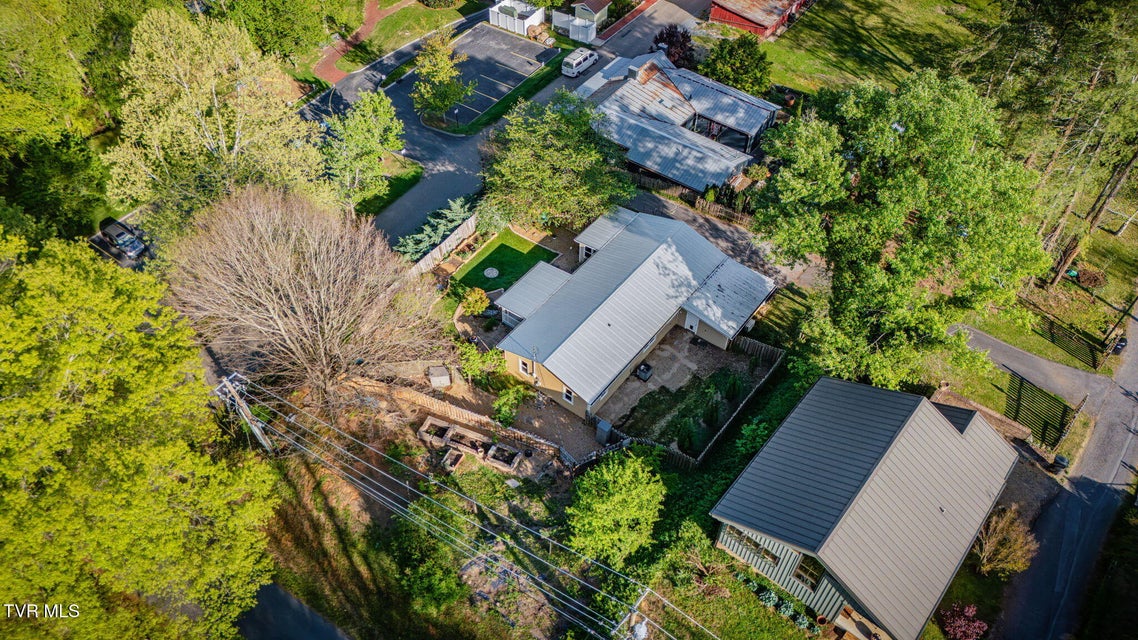 Photo #34: 105 1st Avenue