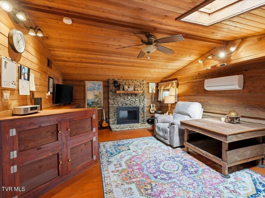 Photo #6: 171 Burnett Drive