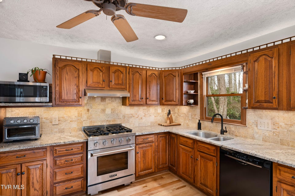 Photo #22: 244 Markland Hill Road