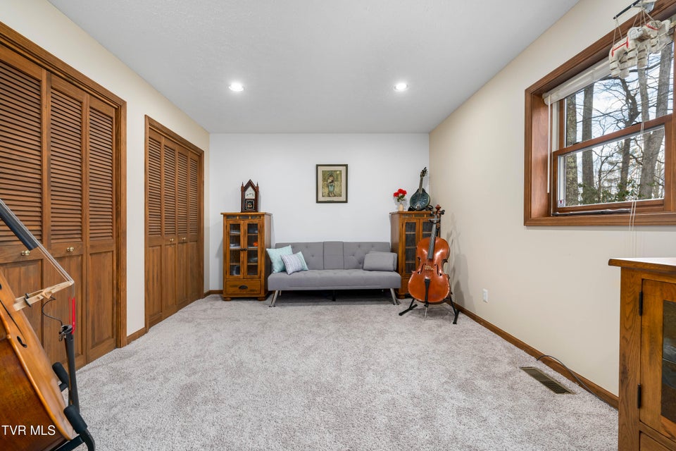 Photo #31: 244 Markland Hill Road