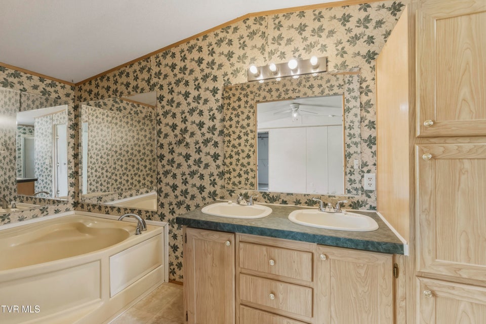 Photo #28: 225 Carpenters Chapel Road