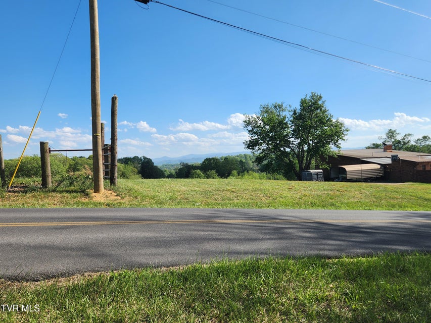 Photo #5: 1253 Skyline Drive