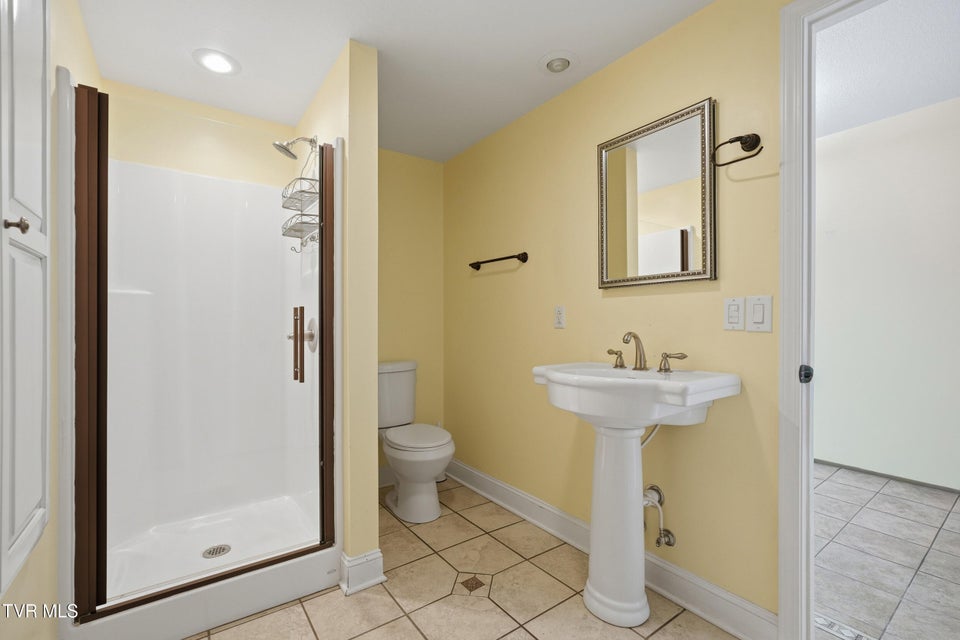 Photo #32: 64 Dye Drive