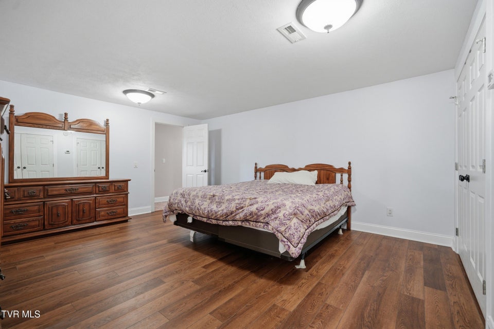 Photo #33: 64 Dye Drive