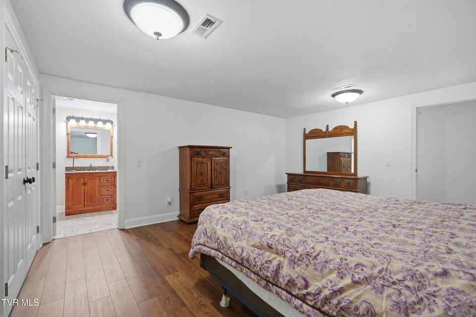 Photo #34: 64 Dye Drive