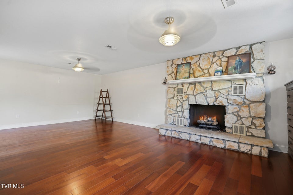 Photo #38: 64 Dye Drive