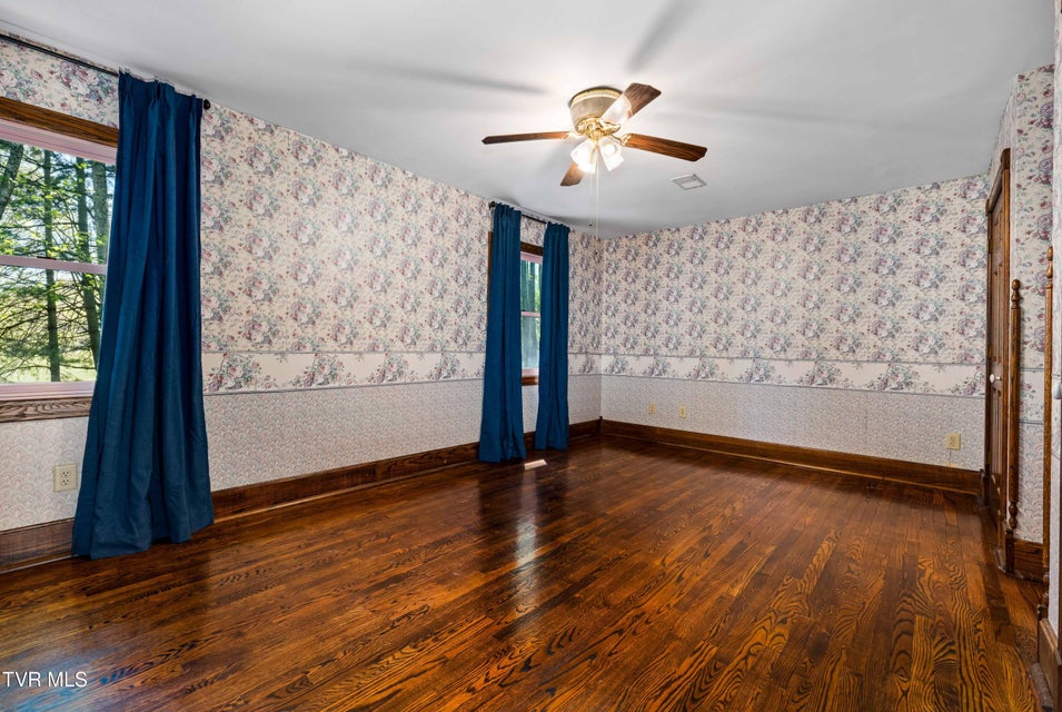 Photo #51: 101 Knobb Hill Road