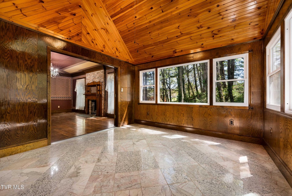 Photo #39: 101 Knobb Hill Road