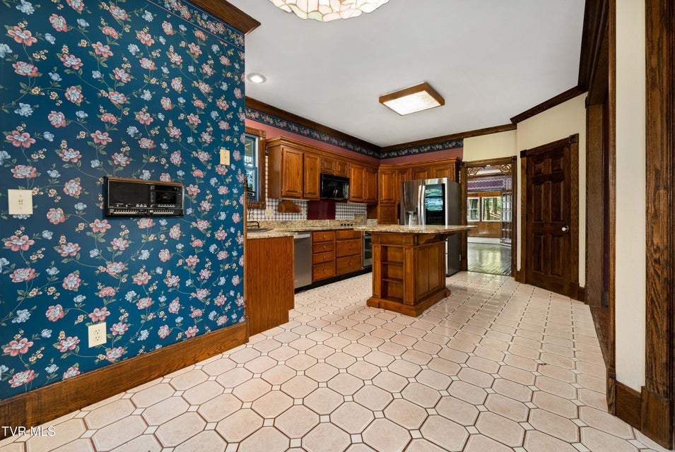 Photo #33: 101 Knobb Hill Road