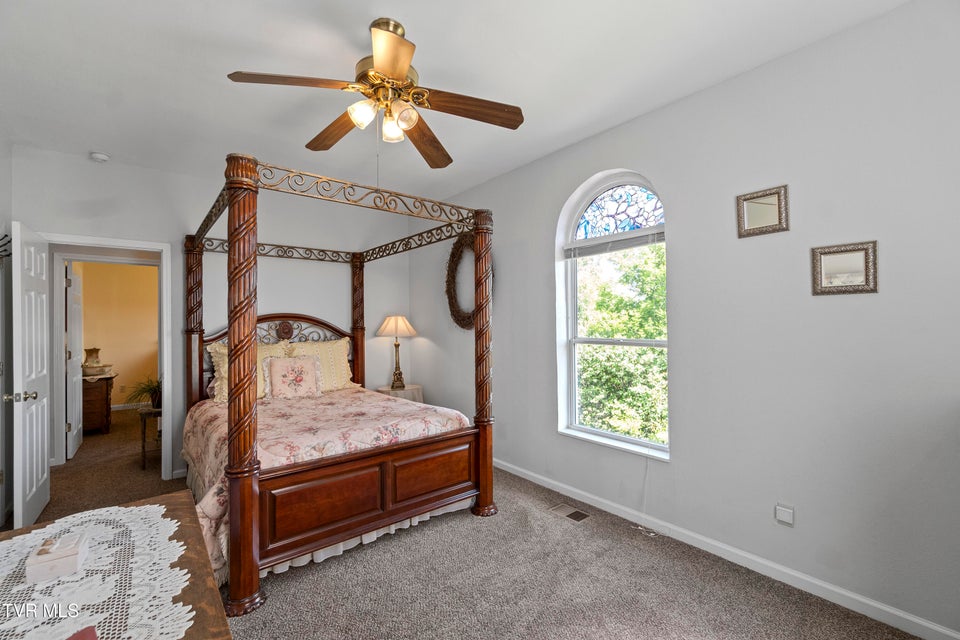 Photo #32: 1005 Jackson Hollow Road