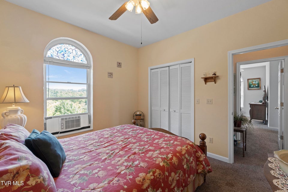 Photo #34: 1005 Jackson Hollow Road