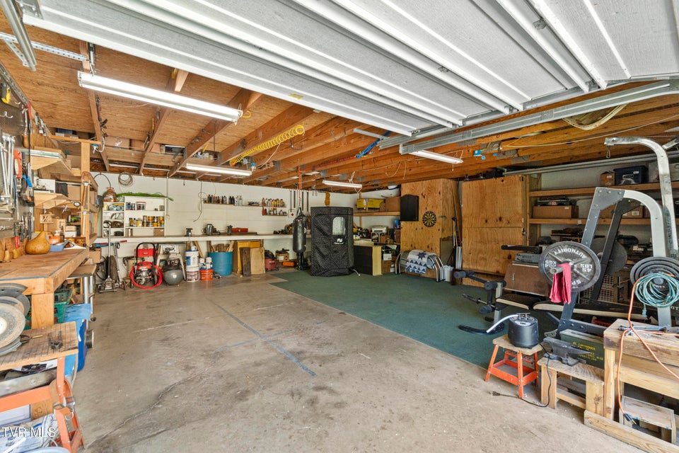 Photo #38: 1005 Jackson Hollow Road