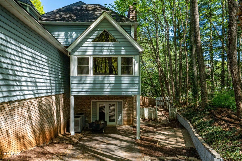 Photo #80: 101 Knobb Hill Road